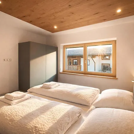 Ruhestube - Design Apartment With Balcony * Fuegen
